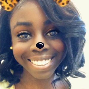 Meet your Posher, Netshia